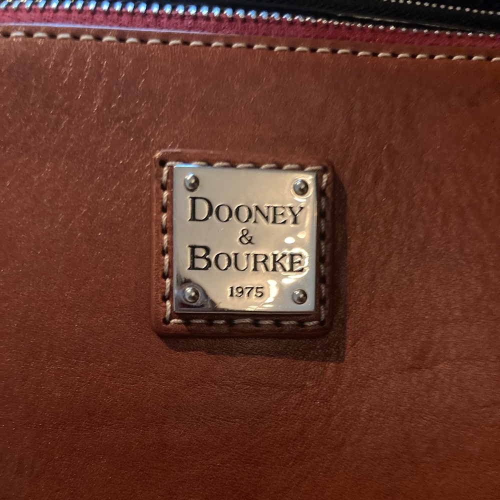 Dooney & Bourke crossbody purse
